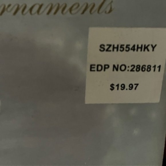 New in Box Holly Tree Porcelain Angels - Picture 5 of 7